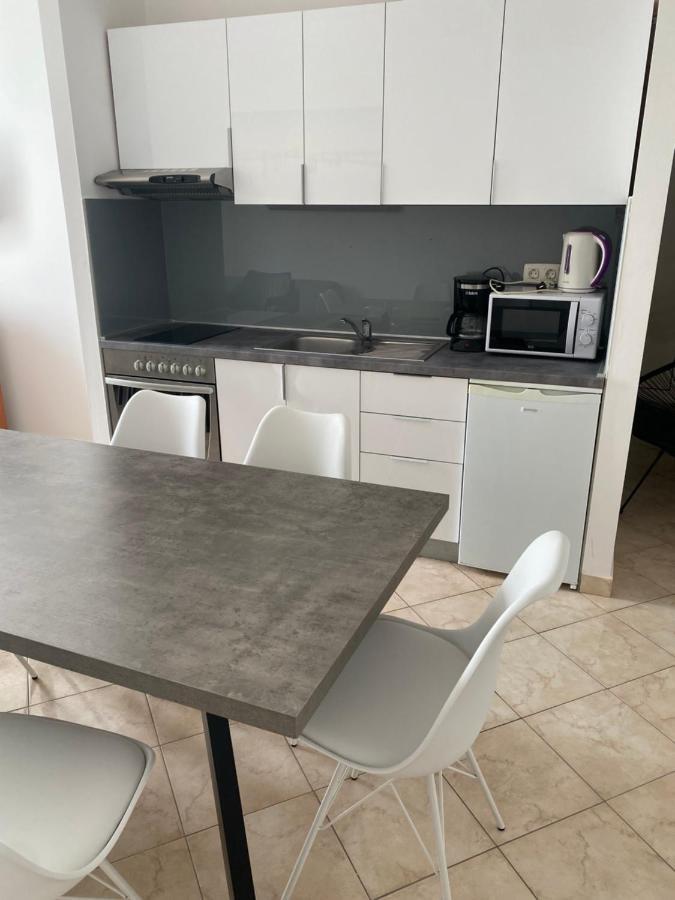 Apartmani Leona บาร์บินเย ภายนอก รูปภาพ
