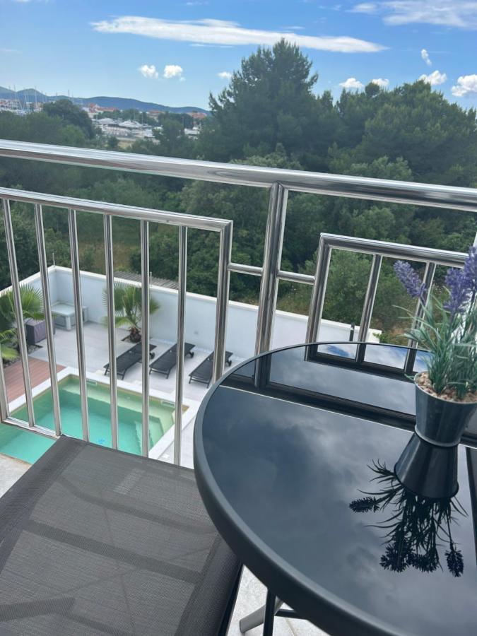 Apartmani Leona บาร์บินเย ภายนอก รูปภาพ